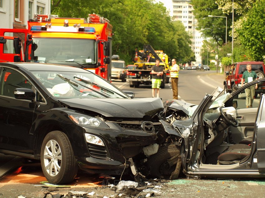 VU Koeln Porz Zuendorf Hauptstr P168.JPG